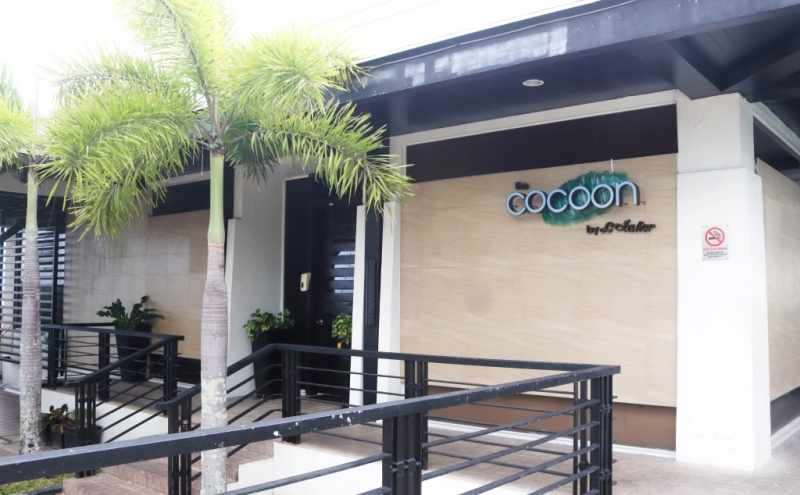 フィリピン留学 Cebu21 - LSLC-pool areas ground floor and chalet-9